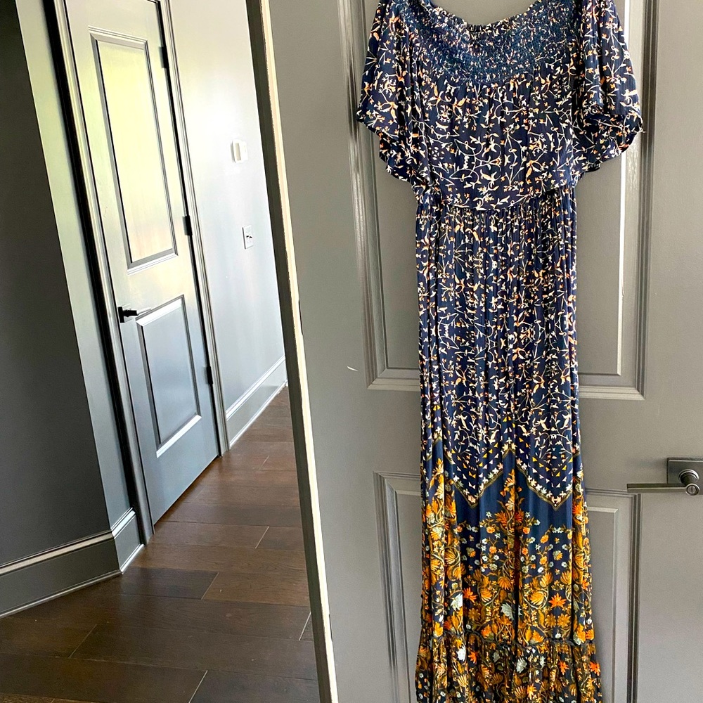 Altar’d State off the shoulder / strapless maxi dress - M